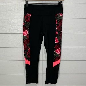 Betsey Johnson Crop Leggings Size Small